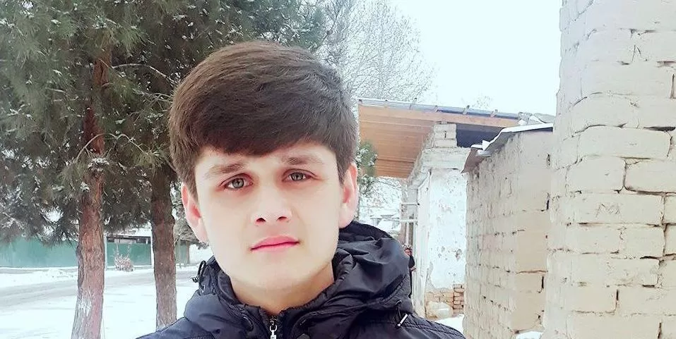 “Илҳом нақши калидӣ дорад”. Табибшавандае, ки ба таври ғайриоддӣ расм мекашад “Илҳом нақши калидӣ дорад”. Табибшавандае, ки ба таври ғайриоддӣ расм мекашад