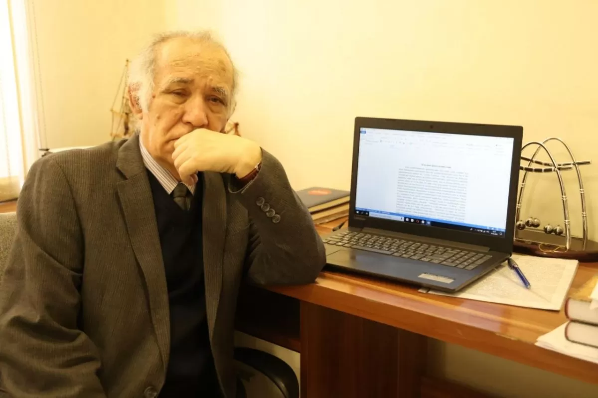 Иброҳим Усмонов: “Ҷомеа бояд аз матбуоти худӣ талаботашро қонеъ кунад, вагарна...” Иброҳим Усмонов: “Ҷомеа бояд аз матбуоти худӣ талаботашро қонеъ кунад, вагарна...”