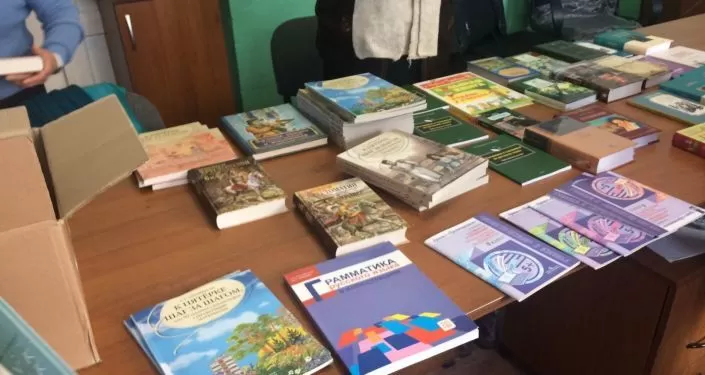 Россотрудничество подарило книги Президентской школе в Хороге
