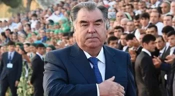 Эмомали Рахмон: «Священная задача каждого из нас заключается в том, чтобы мы чтили и почитали нормы Конституции» Эмомали Рахмон: «Священная задача каждого из нас заключается в том, чтобы мы чтили и почитали нормы Конституции»