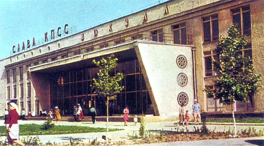 Табақаҳои мухталифи Душанбешаҳр кӯшиш мекунанд, ки дастаҷамъона арзишҳои меъмории шаҳри азизи худро ҳифз намоянд Табақаҳои мухталифи Душанбешаҳр кӯшиш мекунанд, ки дастаҷамъона арзишҳои меъмории шаҳри азизи худро ҳифз намоянд