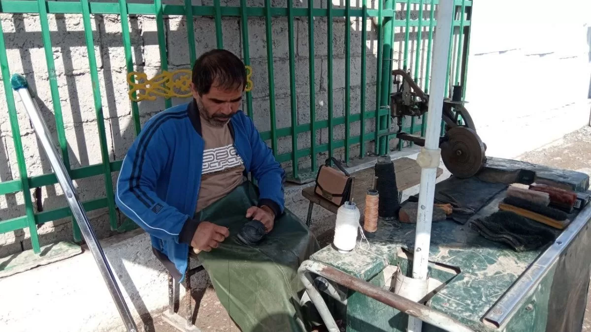 Фирдавс мехоҳад аввалин корхонаи пойафзори Кӯлобро бунёд намояд Фирдавс мехоҳад аввалин корхонаи пойафзори Кӯлобро бунёд намояд