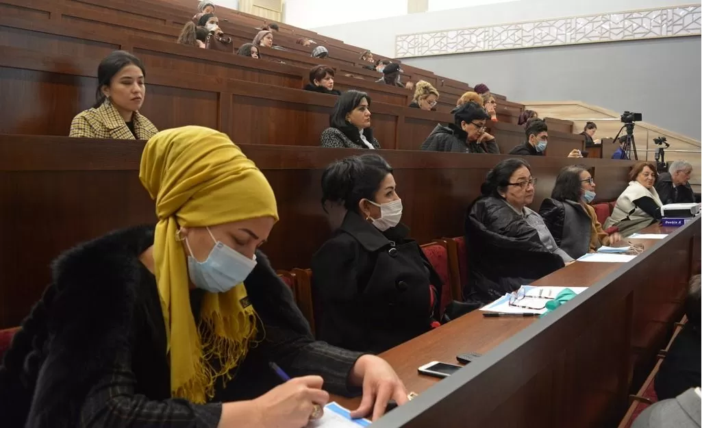 В ТНУ познакомились с работой известного лингвиста Ожегова и обсудили проблемы филологии В ТНУ познакомились с работой известного лингвиста Ожегова и обсудили проблемы филологии